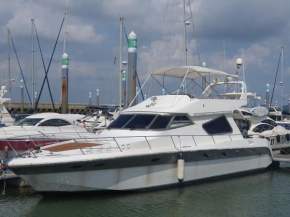 AB Yacht Stay